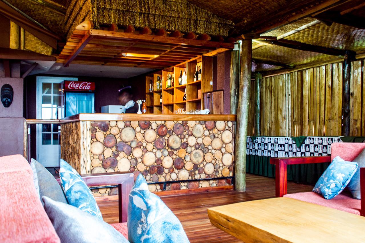 Queen Elizabeth Pvt Lodge Kichwamba エクステリア 写真