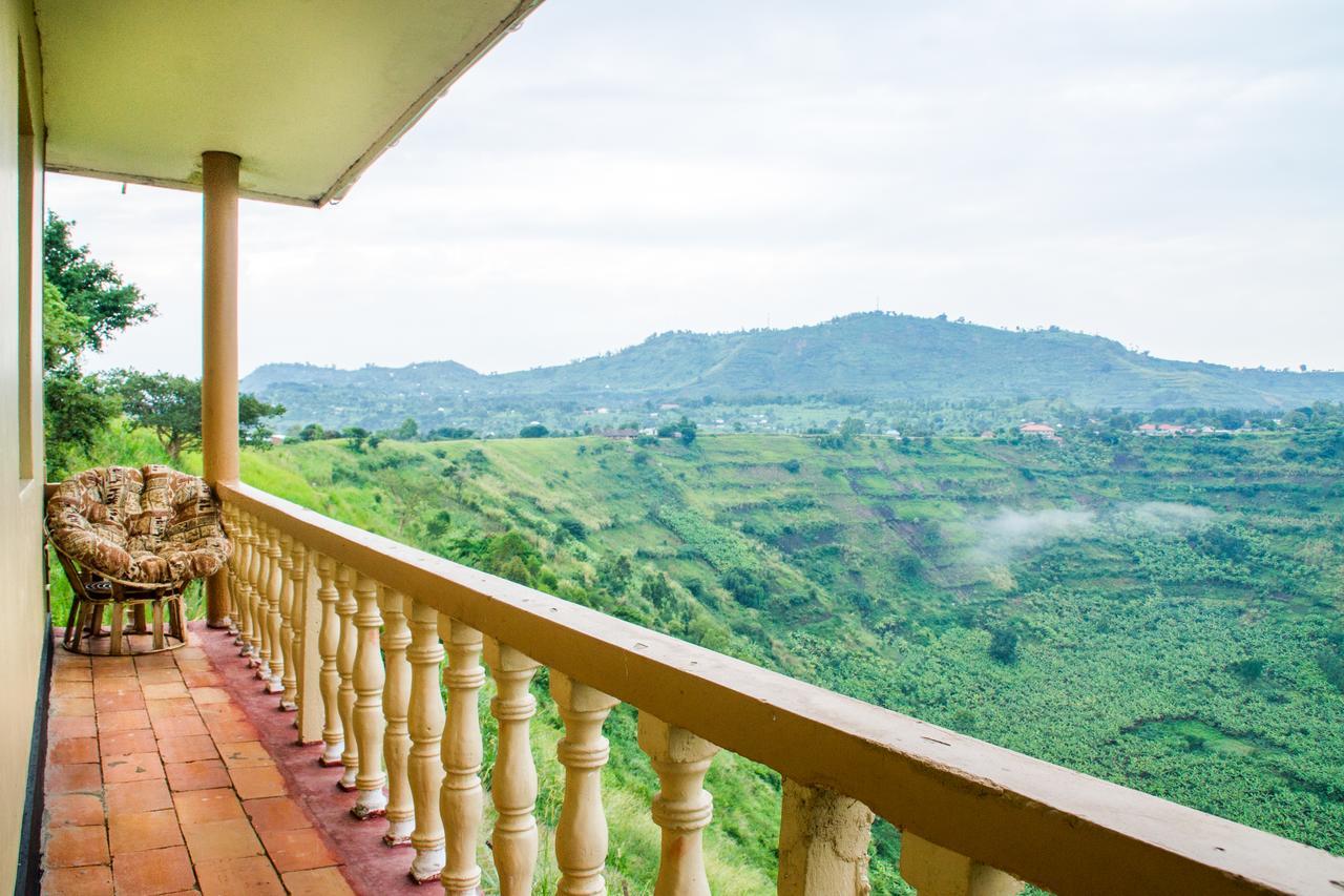Queen Elizabeth Pvt Lodge Kichwamba エクステリア 写真