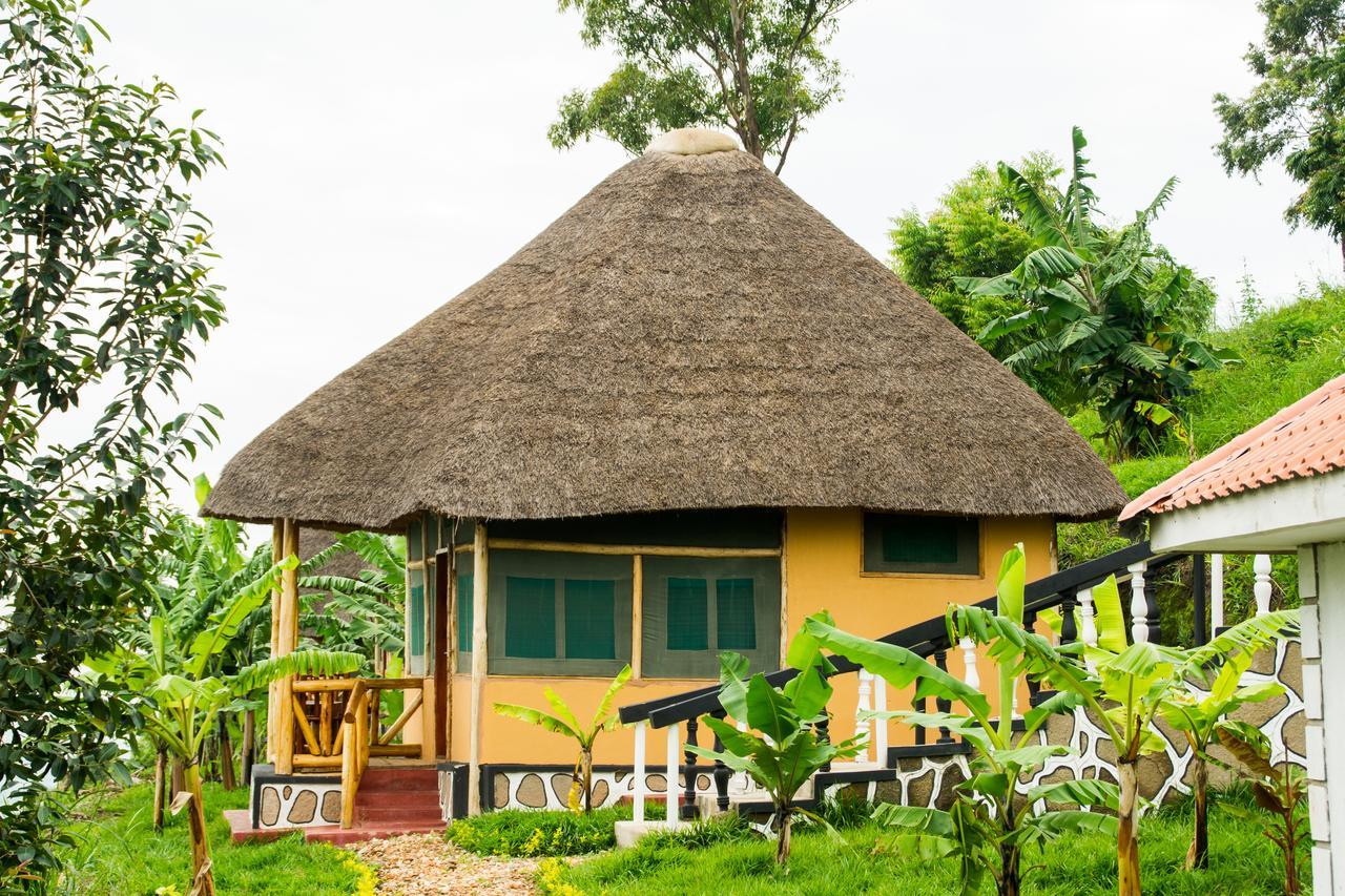Queen Elizabeth Pvt Lodge Kichwamba エクステリア 写真