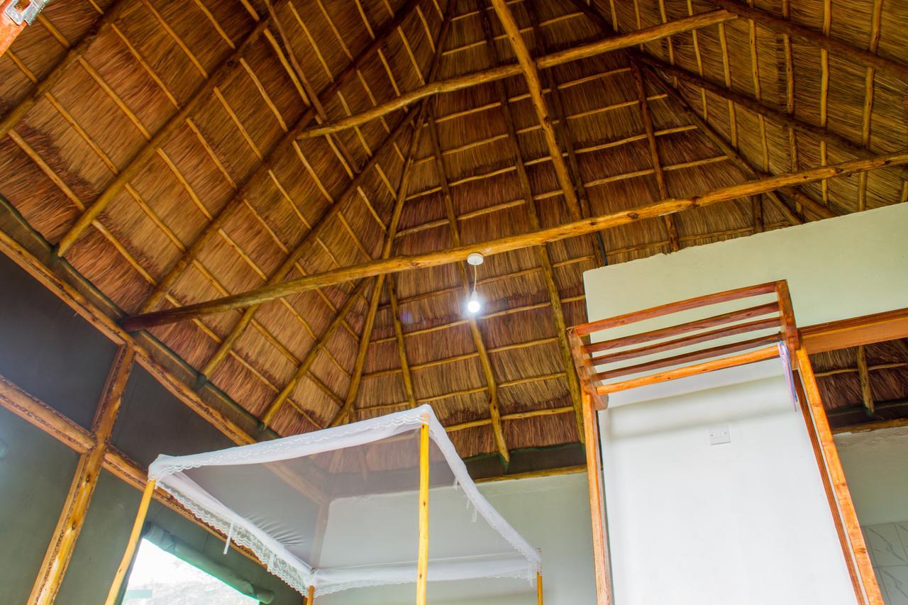Queen Elizabeth Pvt Lodge Kichwamba エクステリア 写真